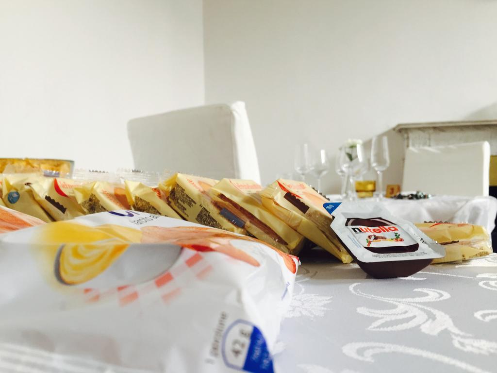 Home Restaurant Hotel ฟลอเรนซ์ ภายนอก รูปภาพ