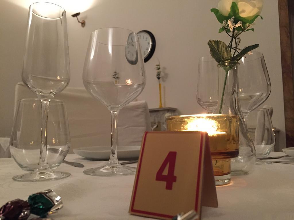 Home Restaurant Hotel ฟลอเรนซ์ ภายนอก รูปภาพ